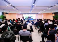 ChatGPT引领的大模型时代，小模型还有机会吗？