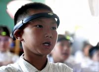 用ai监控学生！智能头环走进各大校园，学生还有自由吗？